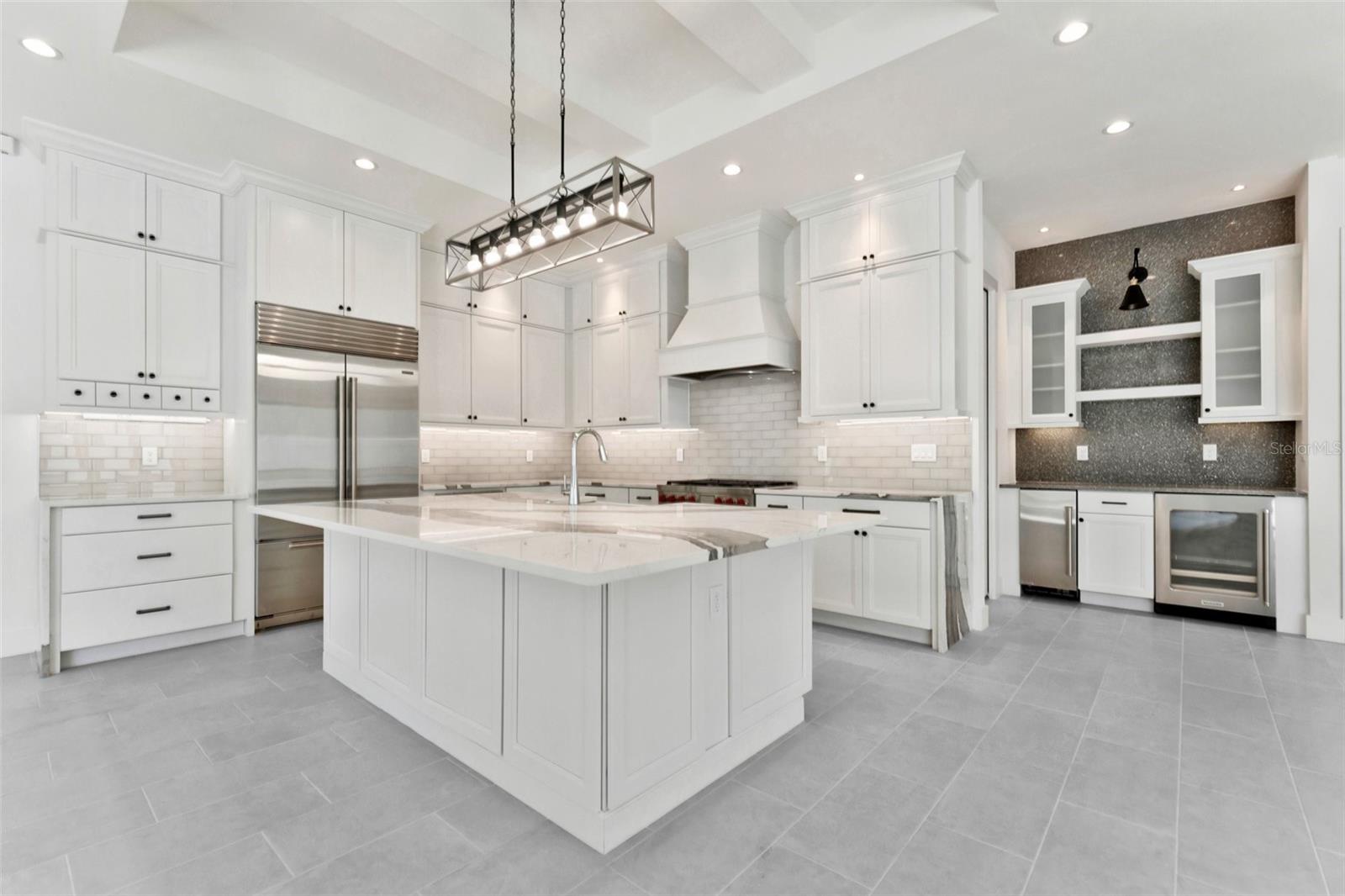 AQUA LAGOON - Residential