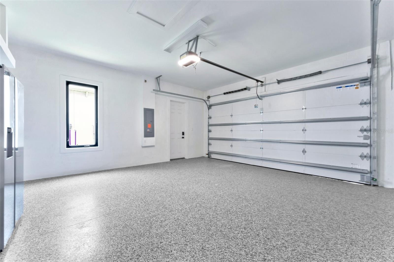 AQUA LAGOON - Residential