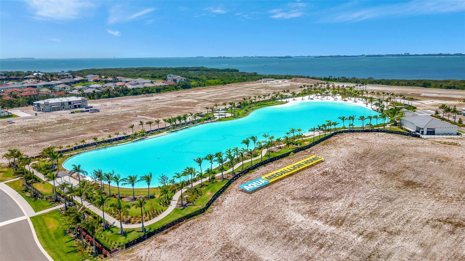 AQUA LAGOON - Residential