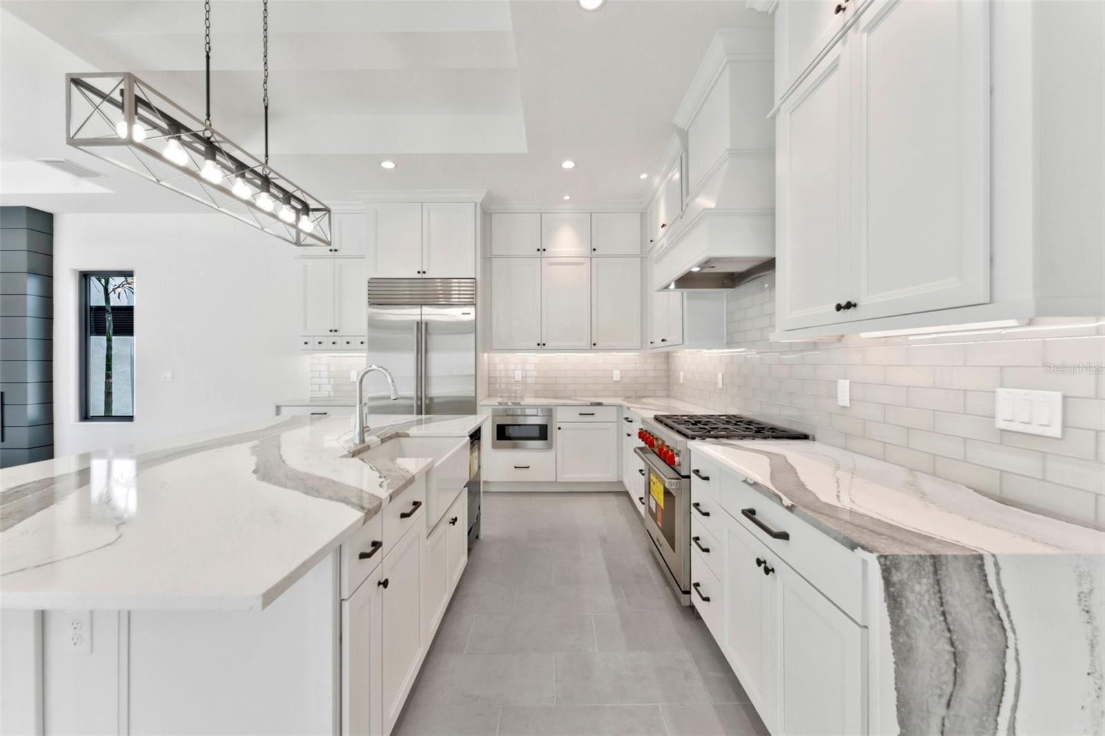 AQUA LAGOON - Residential