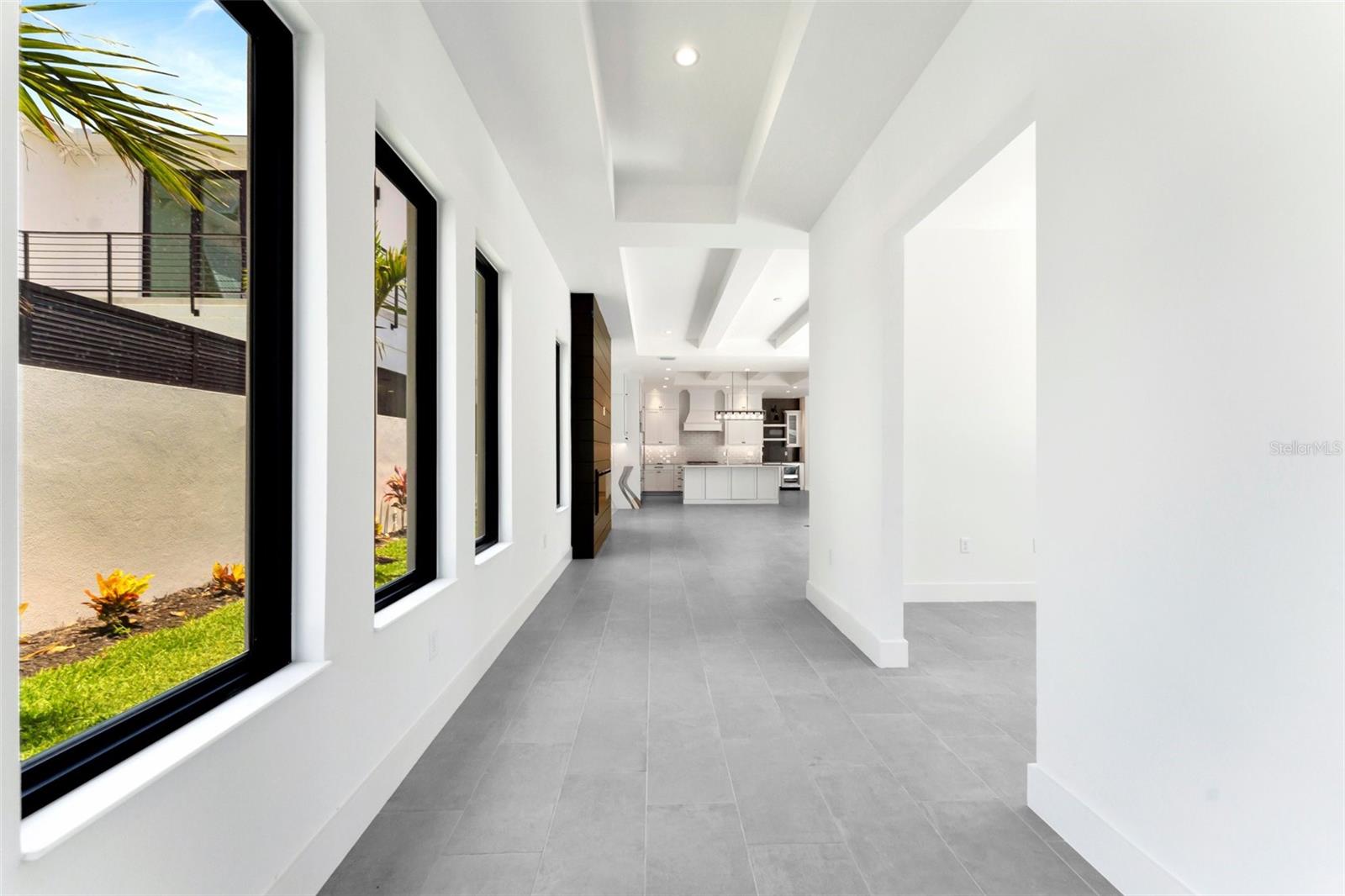 AQUA LAGOON - Residential