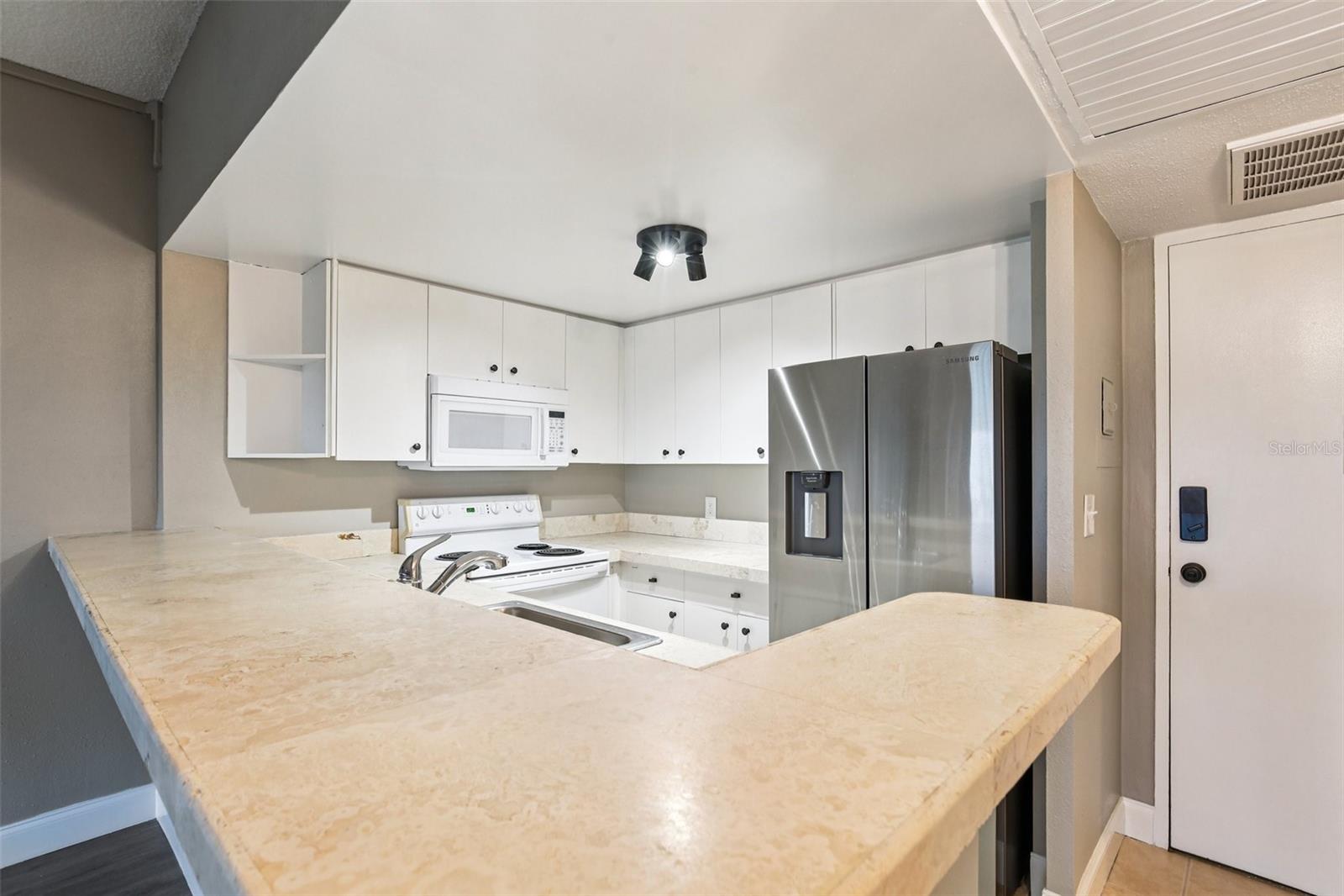 REGATTA BEACH CLUB CONDO - Residential