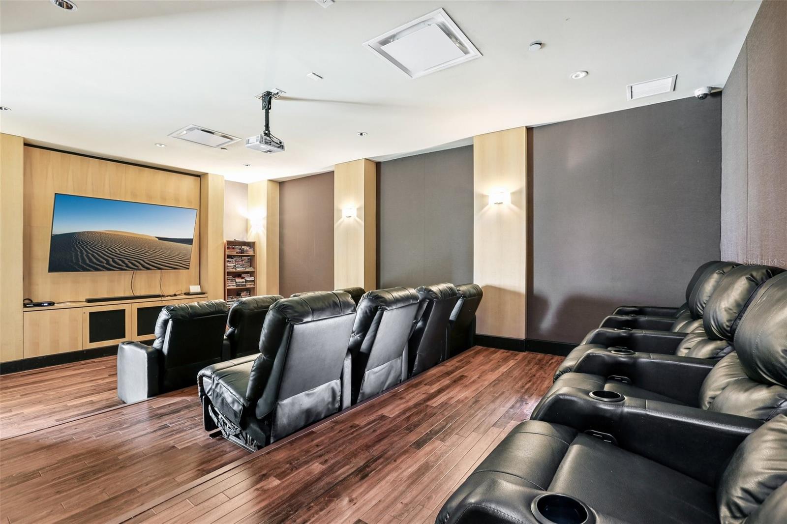 REGATTA BEACH CLUB CONDO - Residential