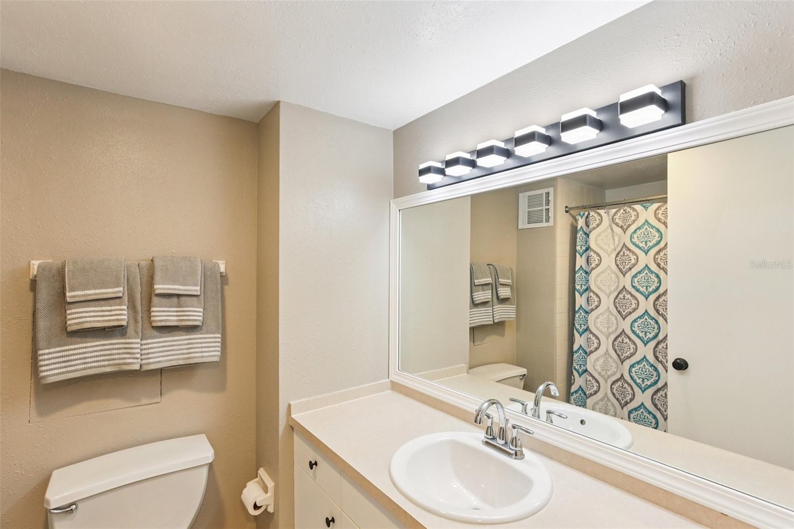 REGATTA BEACH CLUB CONDO - Residential