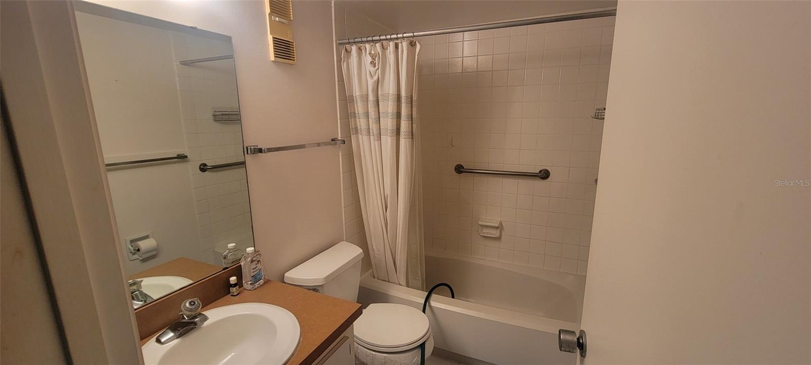 EDGEWATER CONDO APTS - Residential