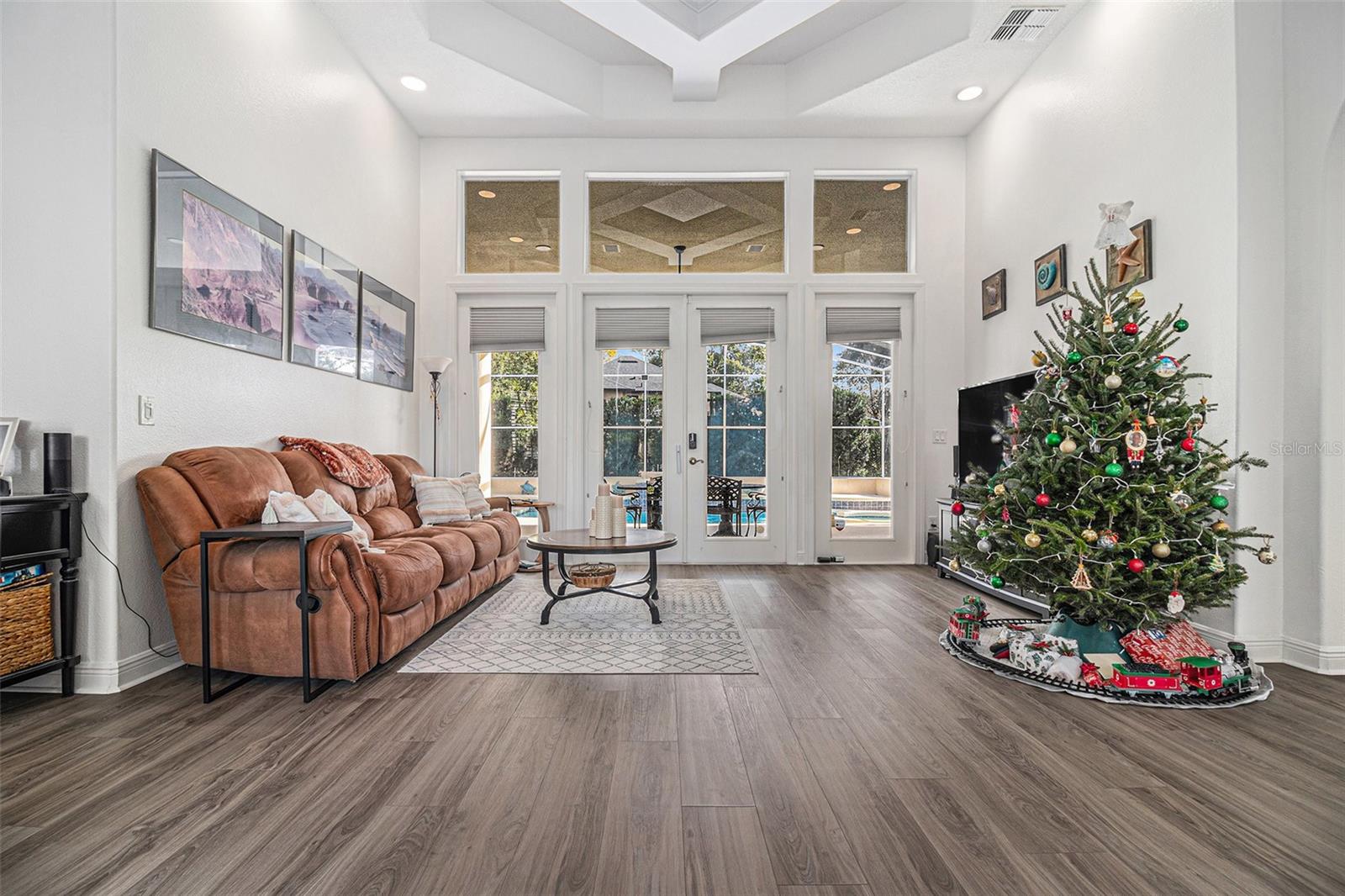 BRENTWOOD CLUB PH 02 REP - Residential