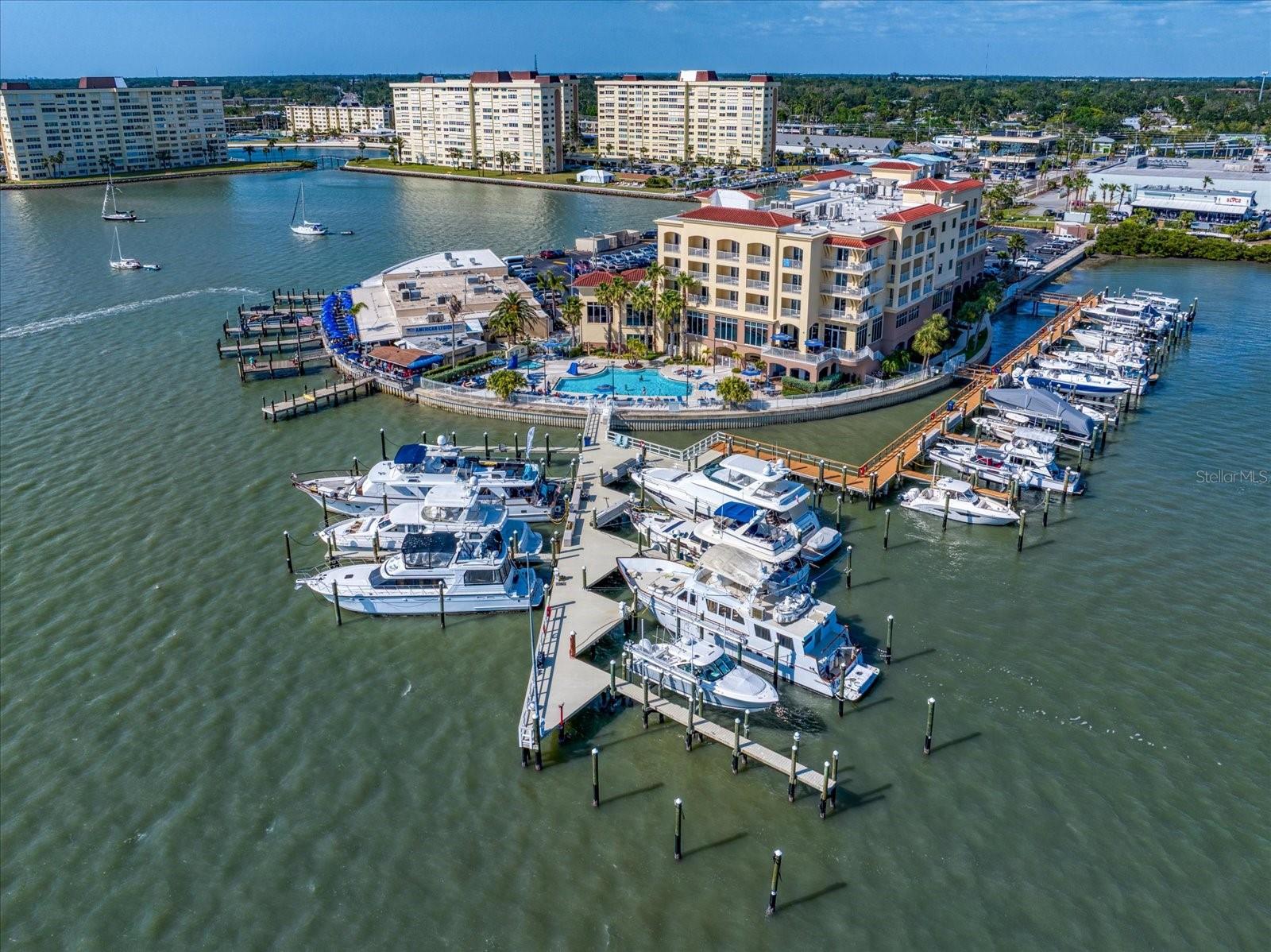 HARBORSIDE BOAT CLUB OF MADEIRA BEACH CONDO - Residential