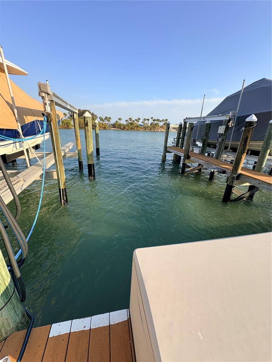 HARBORSIDE BOAT CLUB OF MADEIRA BEACH CONDO - Residential