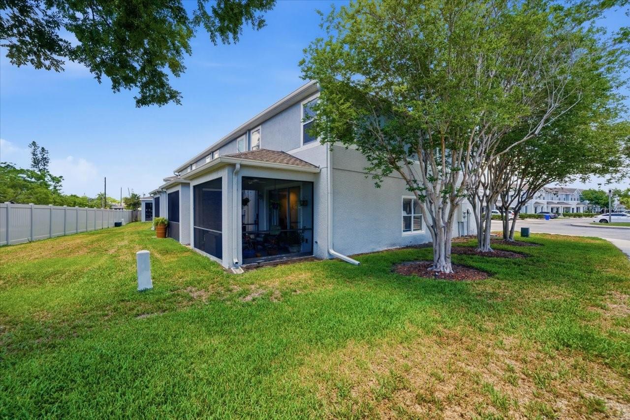 SAWGRASS VILLAGE - Residential