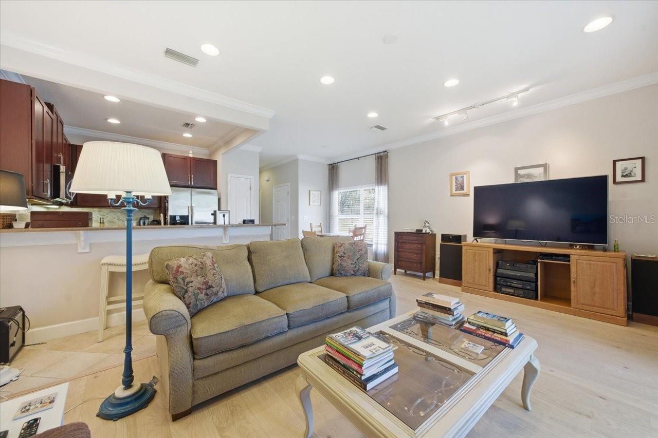 SAWGRASS VILLAGE - Residential