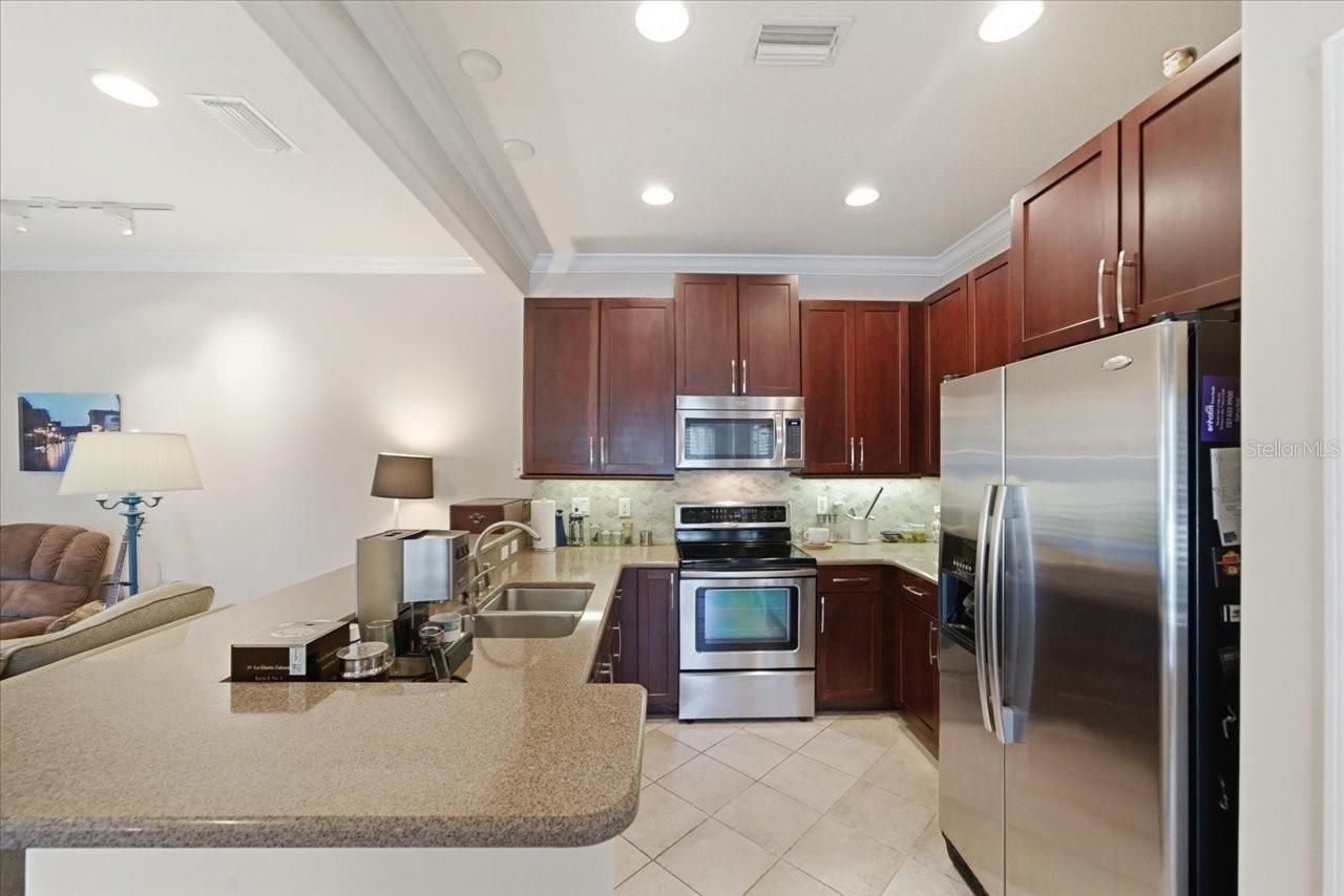 SAWGRASS VILLAGE - Residential