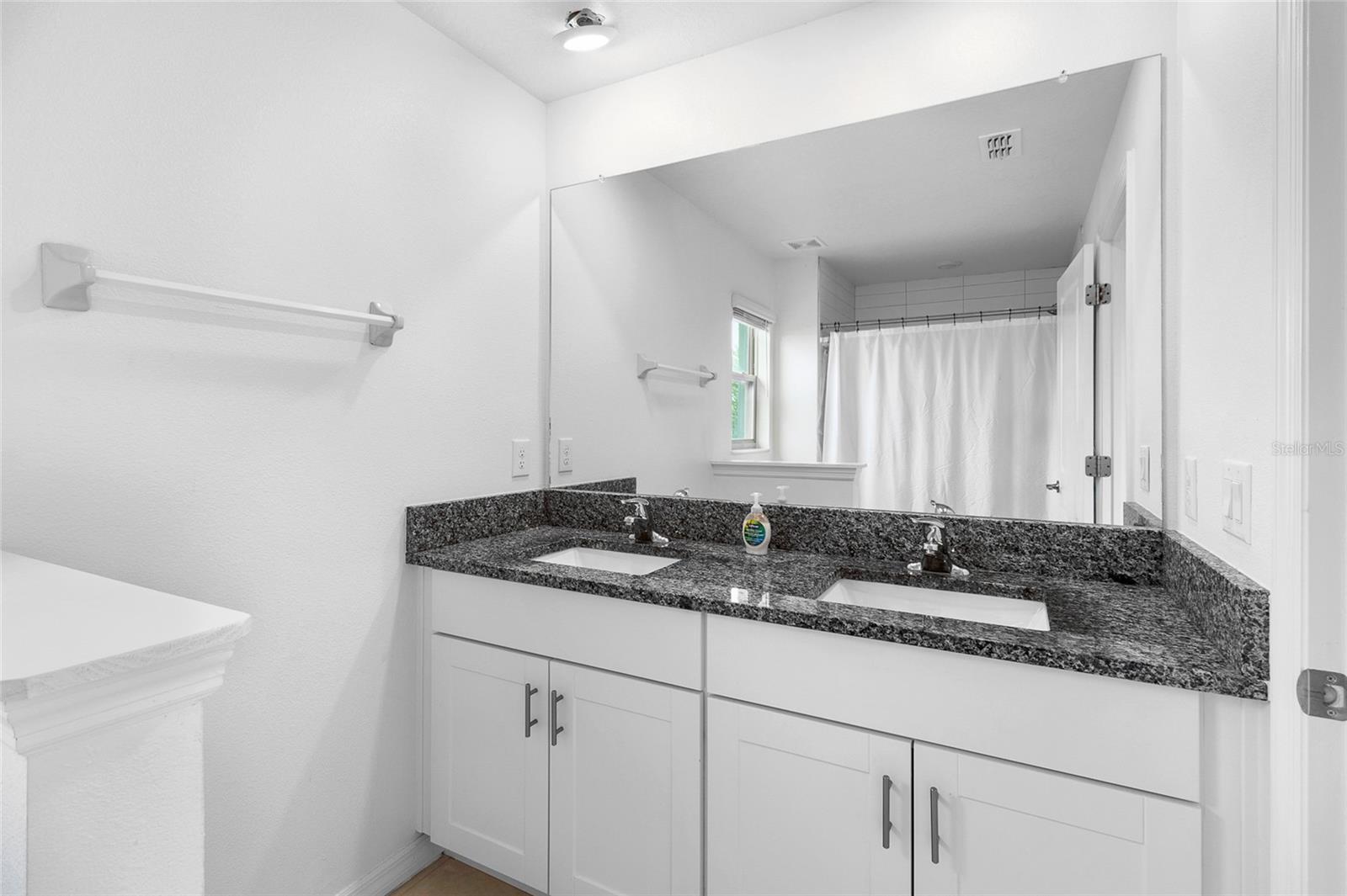 BELMONT TWNHMS PRCL F - Residential Lease