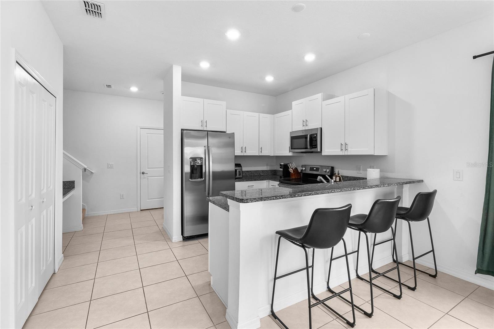 BELMONT TWNHMS PRCL F - Residential Lease