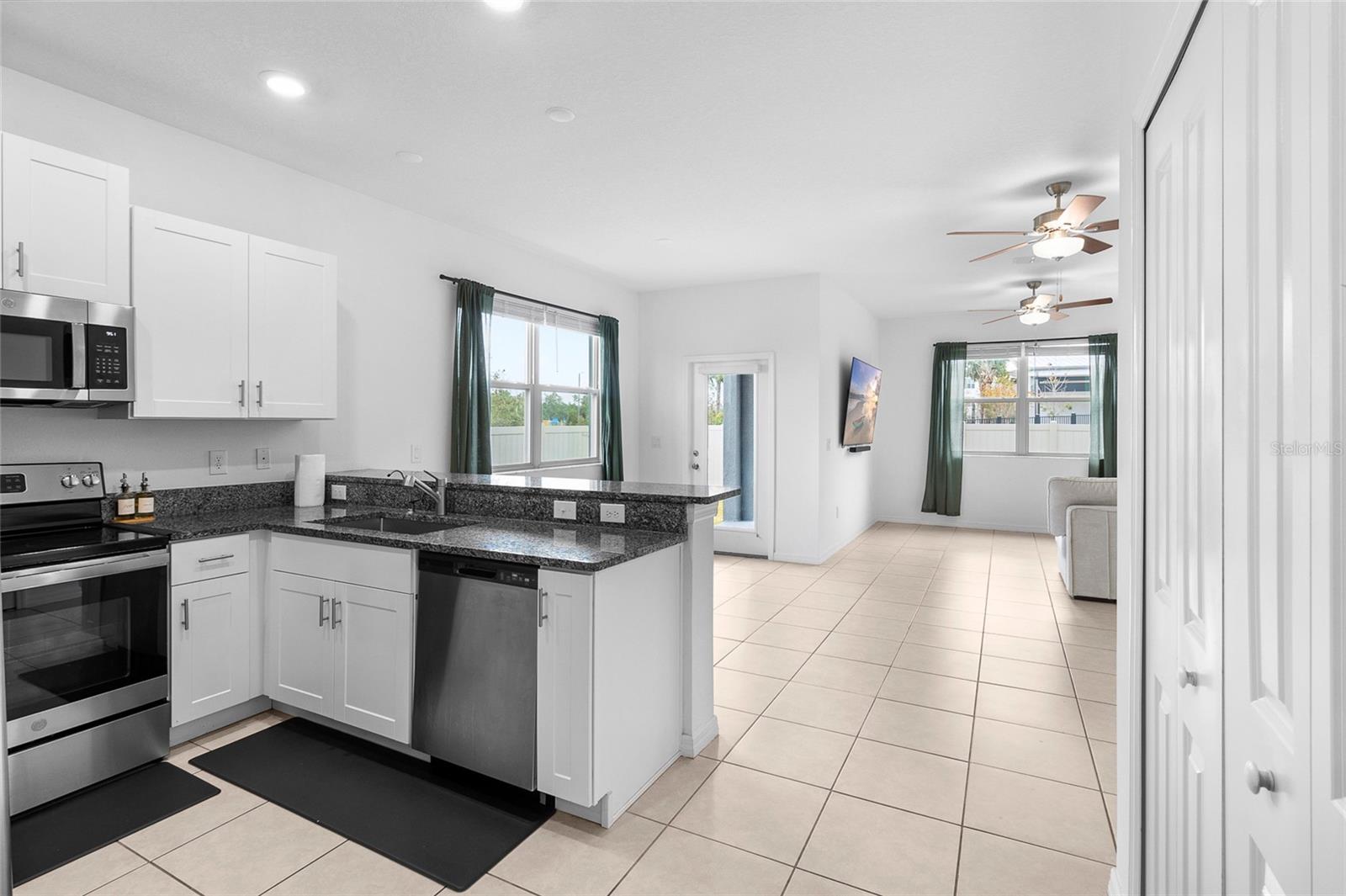 BELMONT TWNHMS PRCL F - Residential Lease
