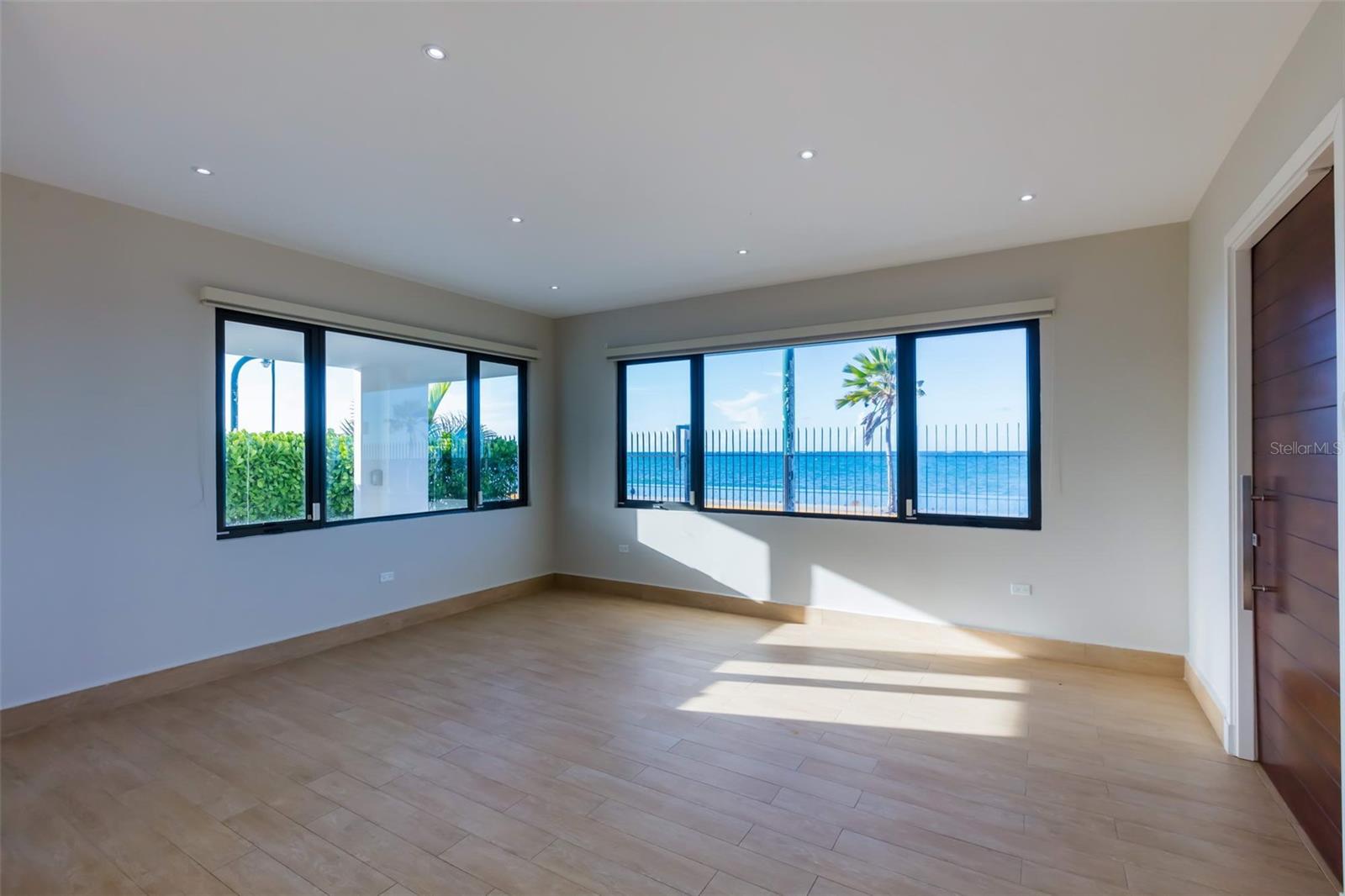 PARK BOULEVARD - Residential