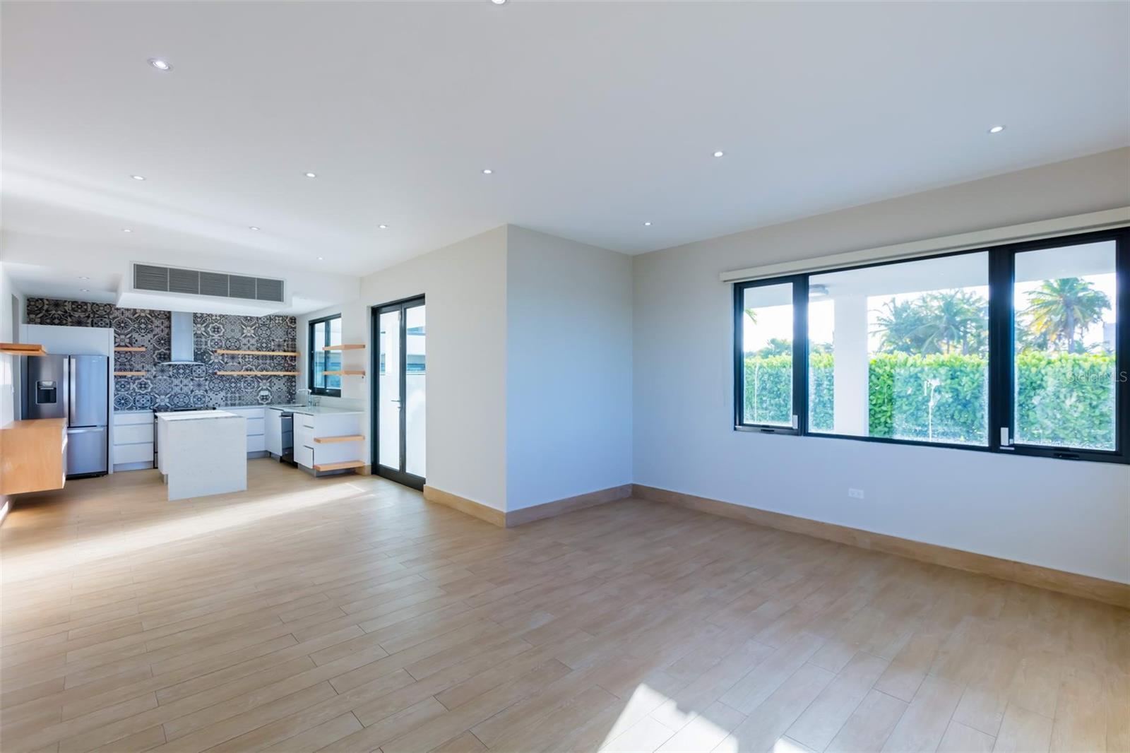 PARK BOULEVARD - Residential