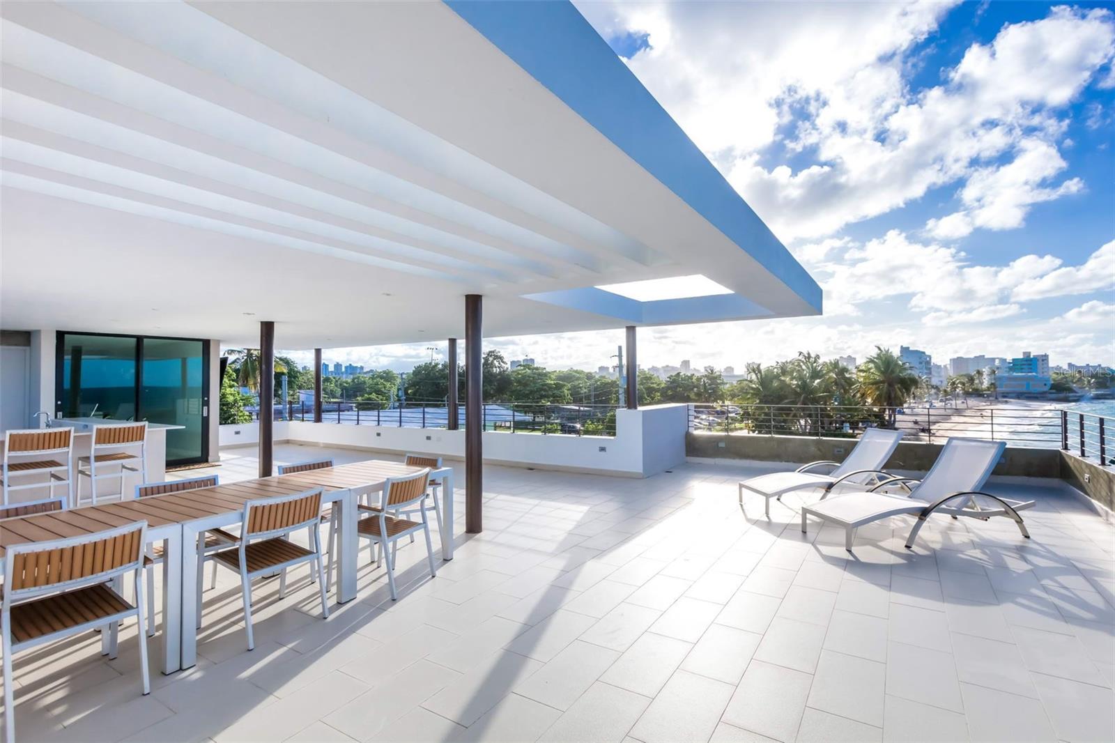 PARK BOULEVARD - Residential