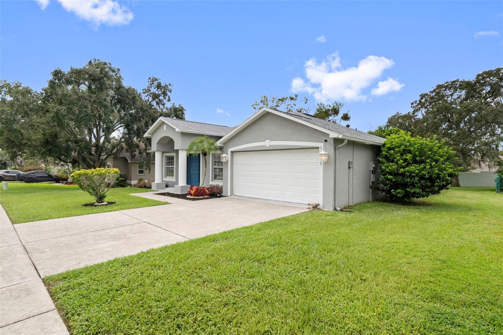 1221 OVERLAND DRIVE