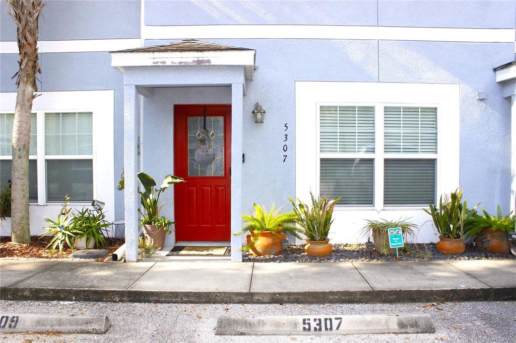 Photo of 5307 Terraza Court, Temple Terrace, FL 33617 (MLS # TB8505511)