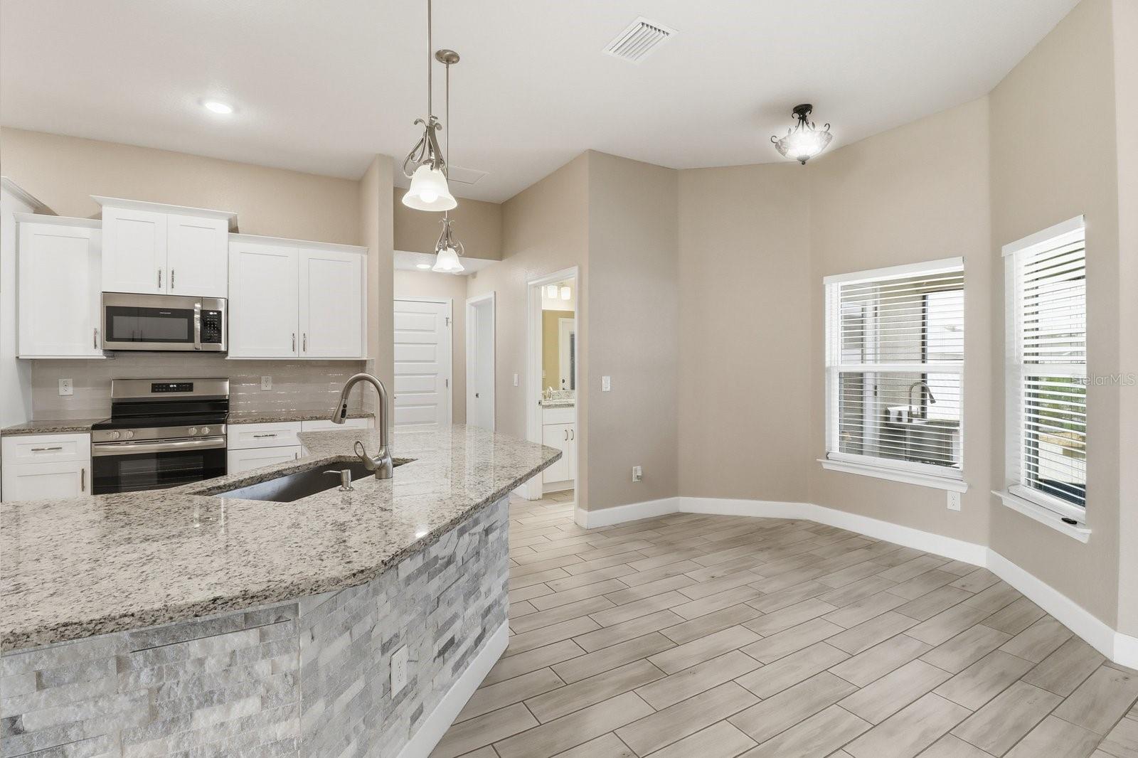 SUMMERCREST - Residential