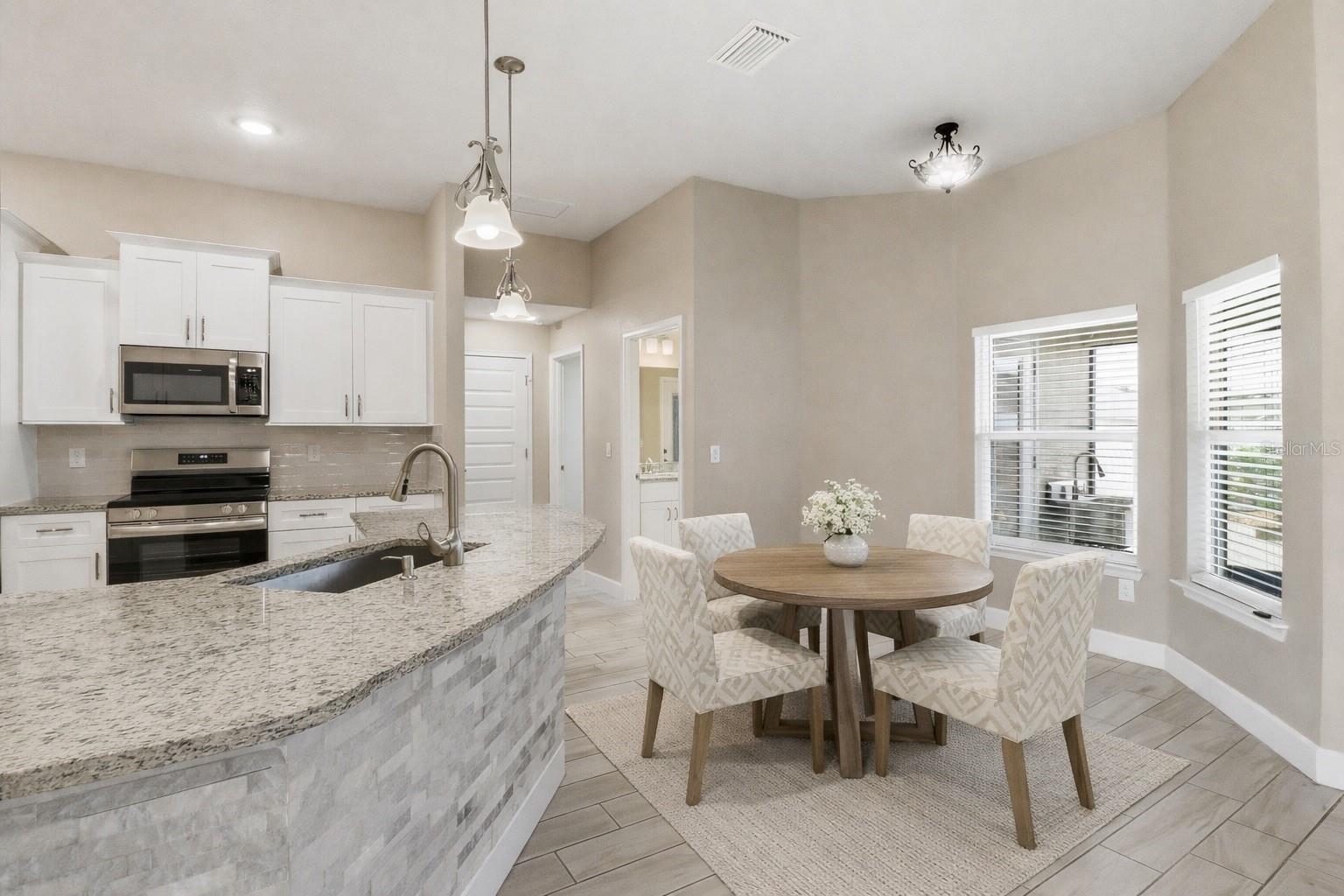 SUMMERCREST - Residential