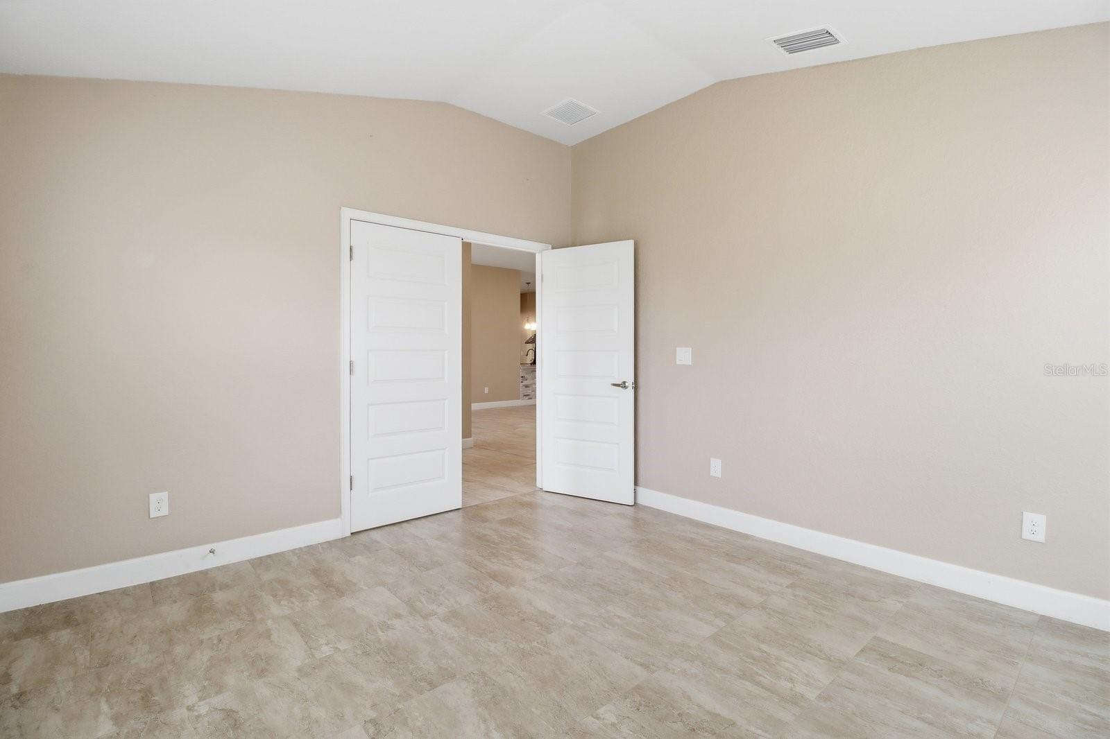 SUMMERCREST - Residential