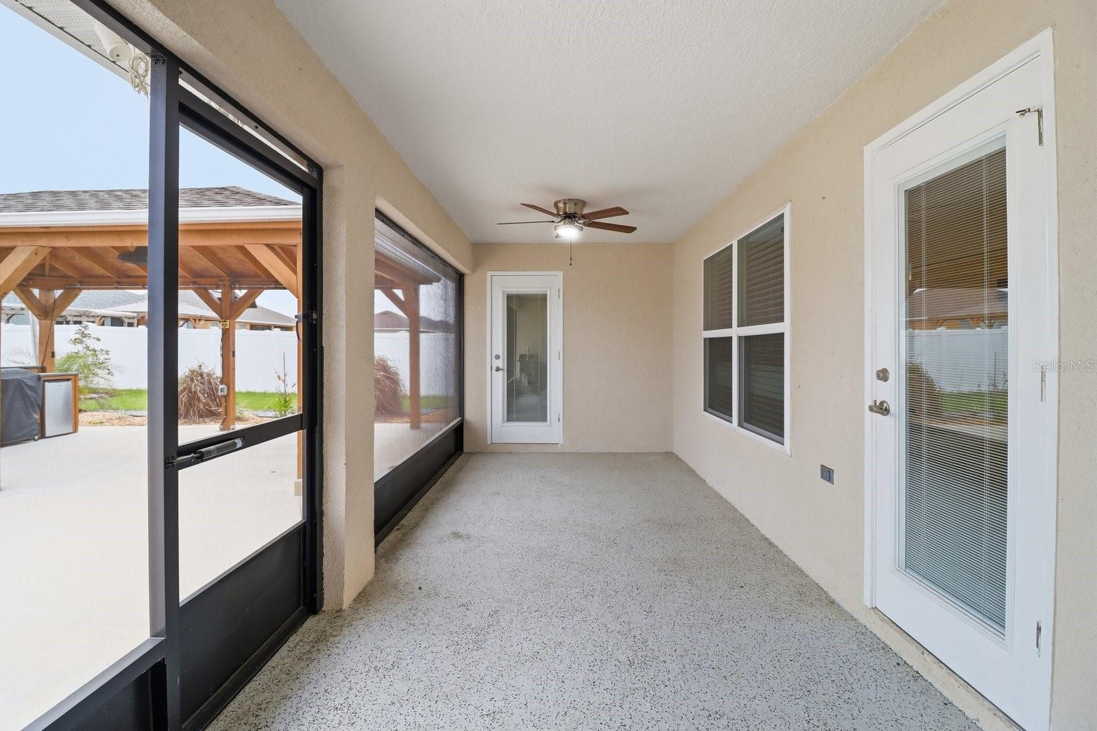 SUMMERCREST - Residential