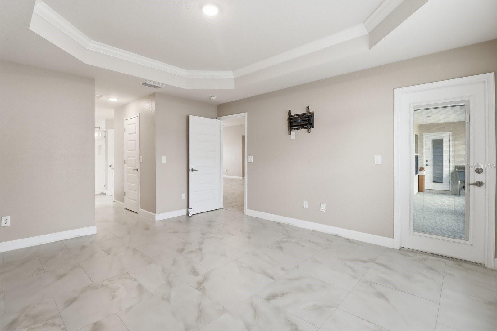 SUMMERCREST - Residential