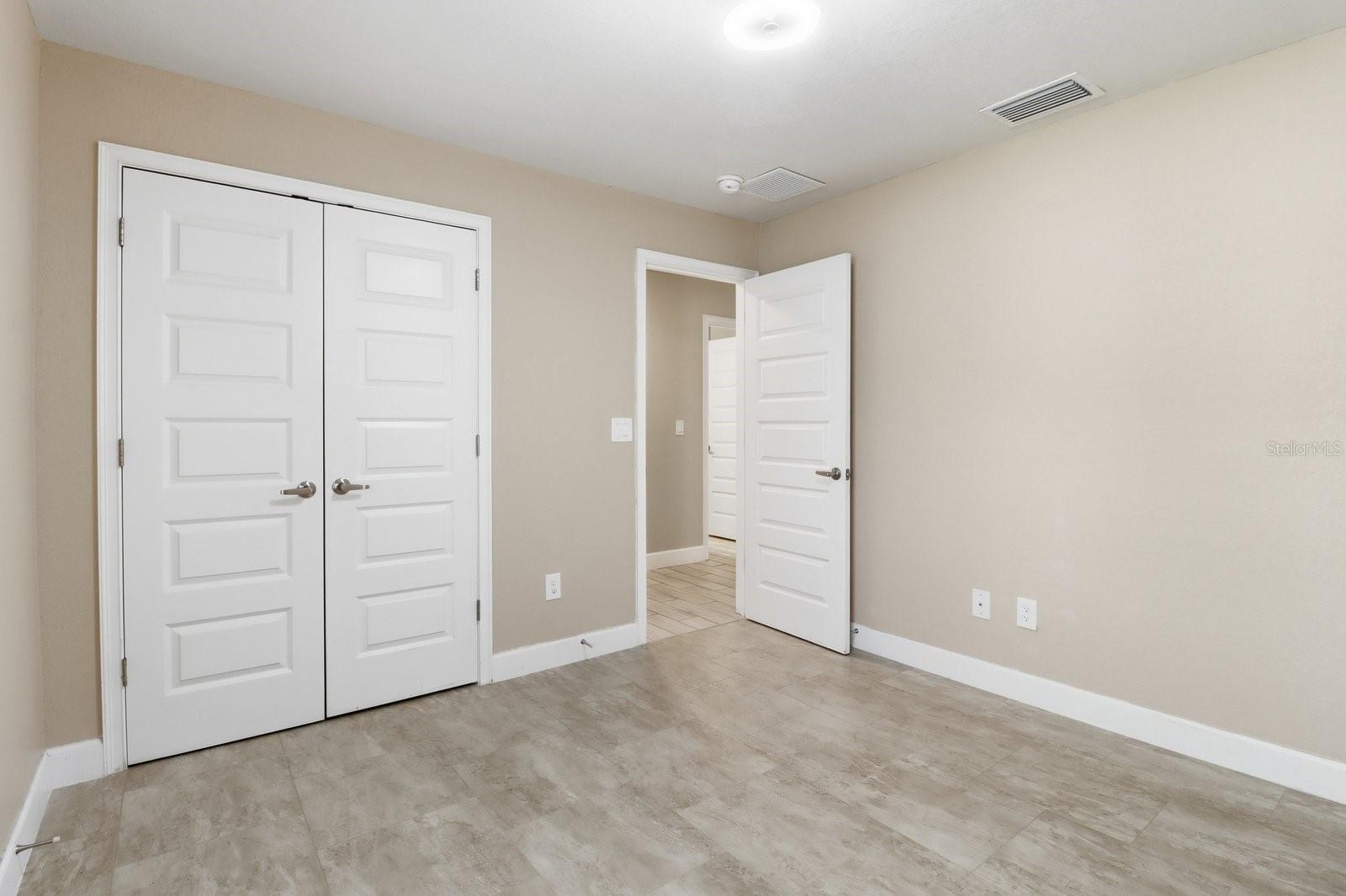 SUMMERCREST - Residential