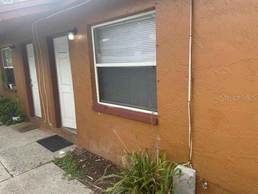 Nice 2 bedroom 1 bath 1/2 of a duplex in Clearwater. The unit has a large living room, eat in kitchen and 2 large bedrooms. The property has a large shared back yard and is in close proximity to Gulf beaches, I-275, Clearwater Airport, Ulmerton Rd shopping and restaurants.