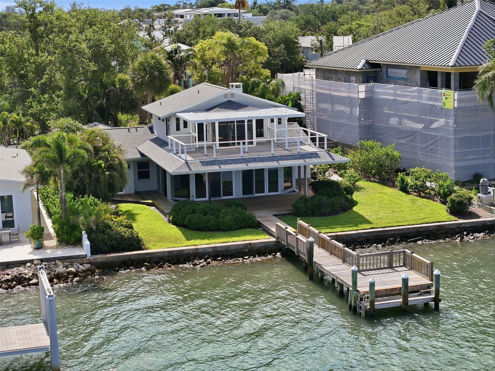 VENETIAN POINT - Residential