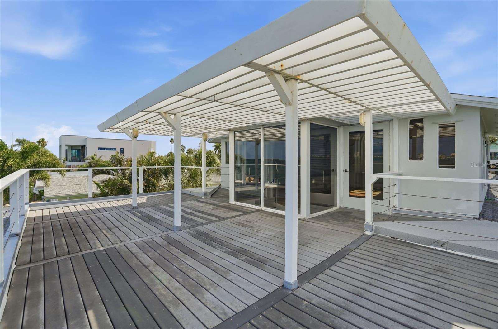VENETIAN POINT - Residential