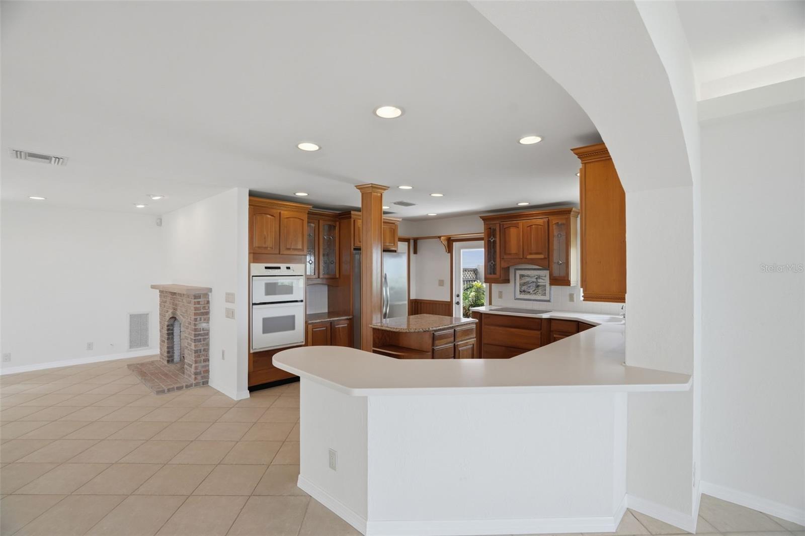VENETIAN POINT - Residential
