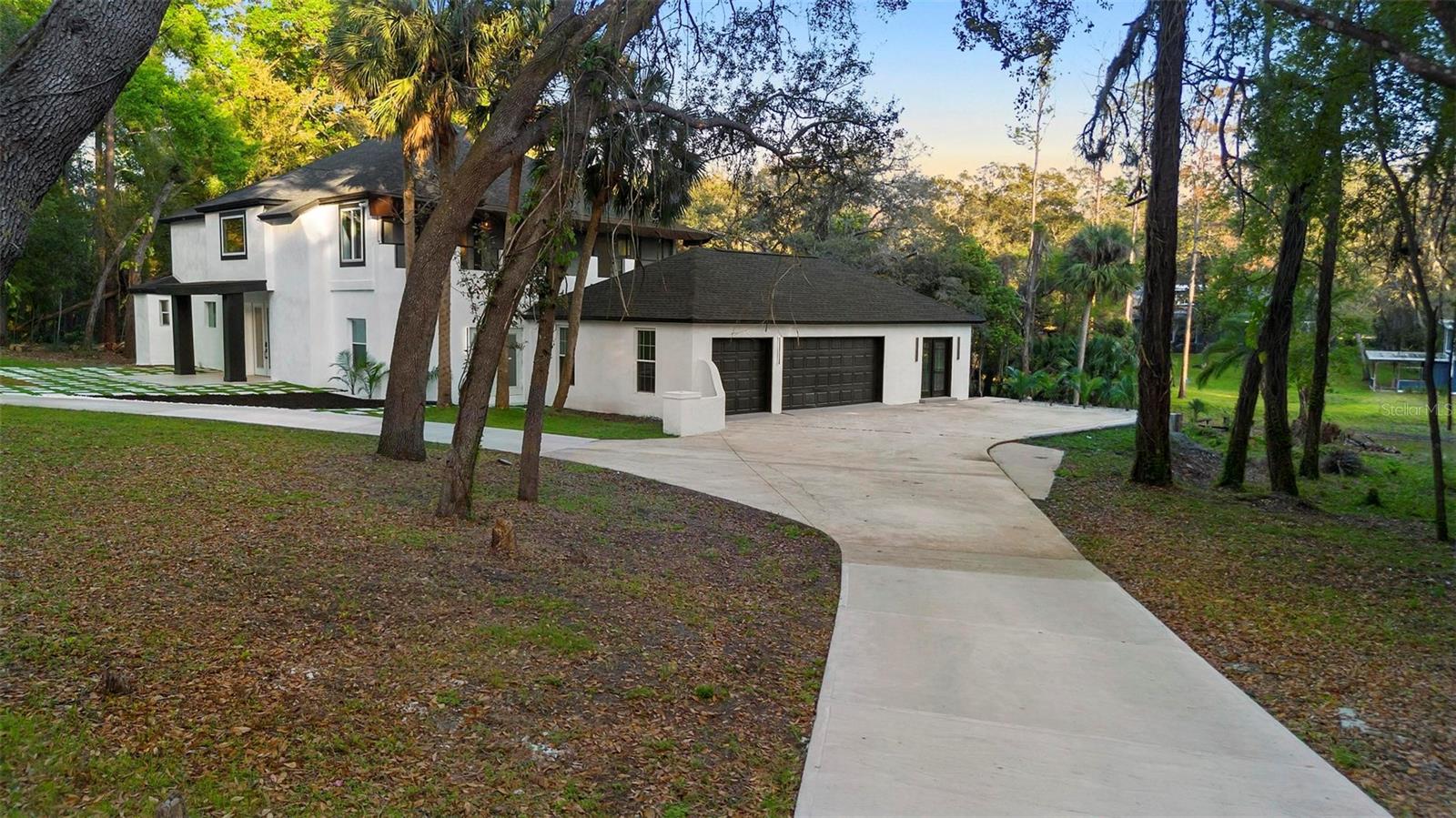 305 SWEETWATER CLUB CIRCLE