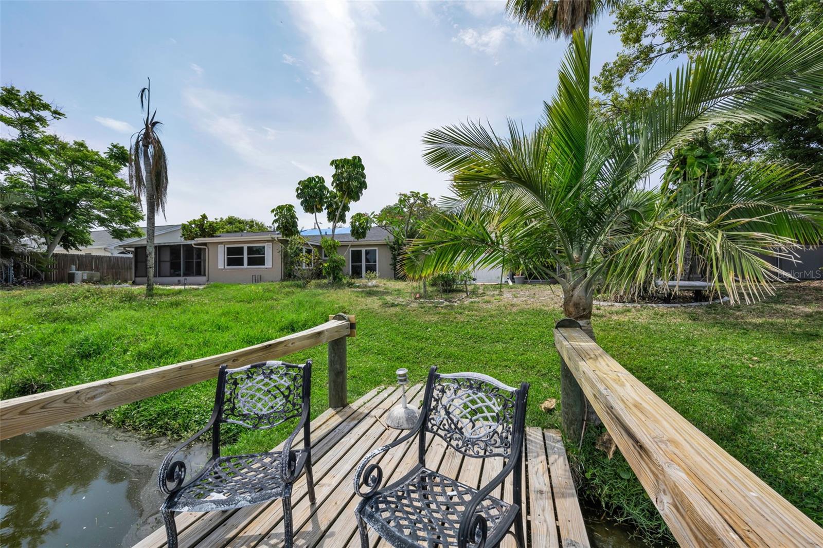 BEACON SQUARE - Residential