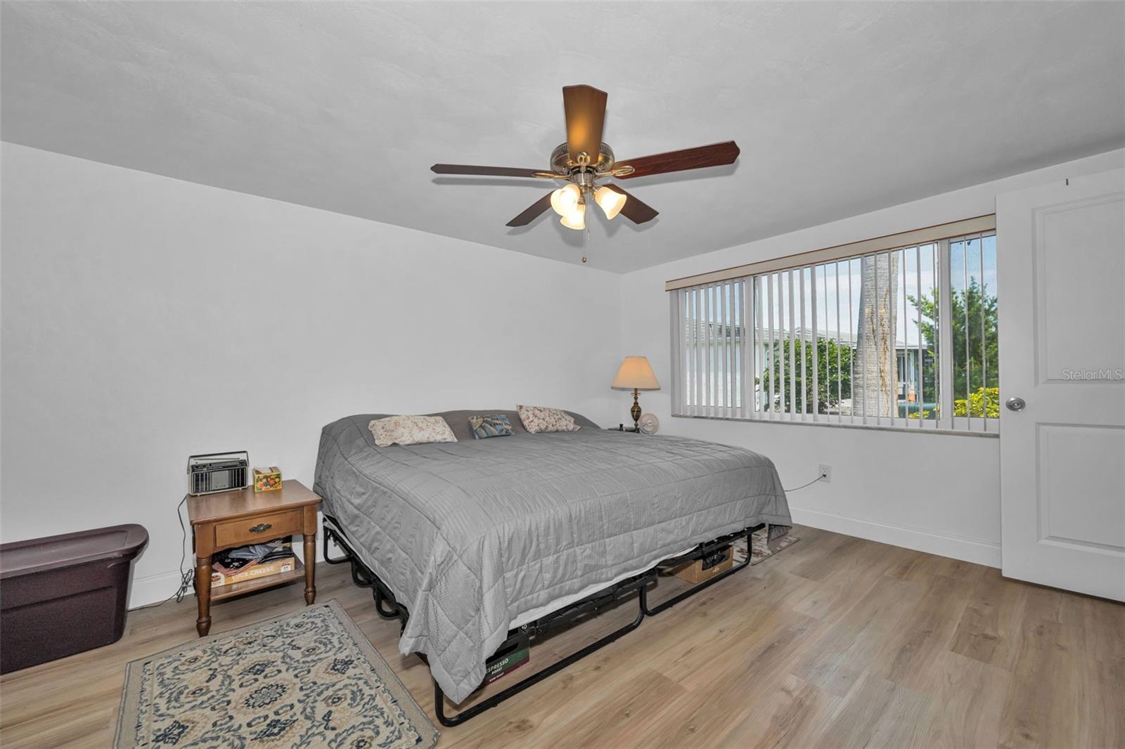 BEACON SQUARE - Residential
