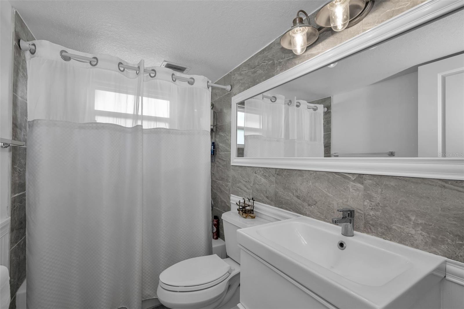 BEACON SQUARE - Residential