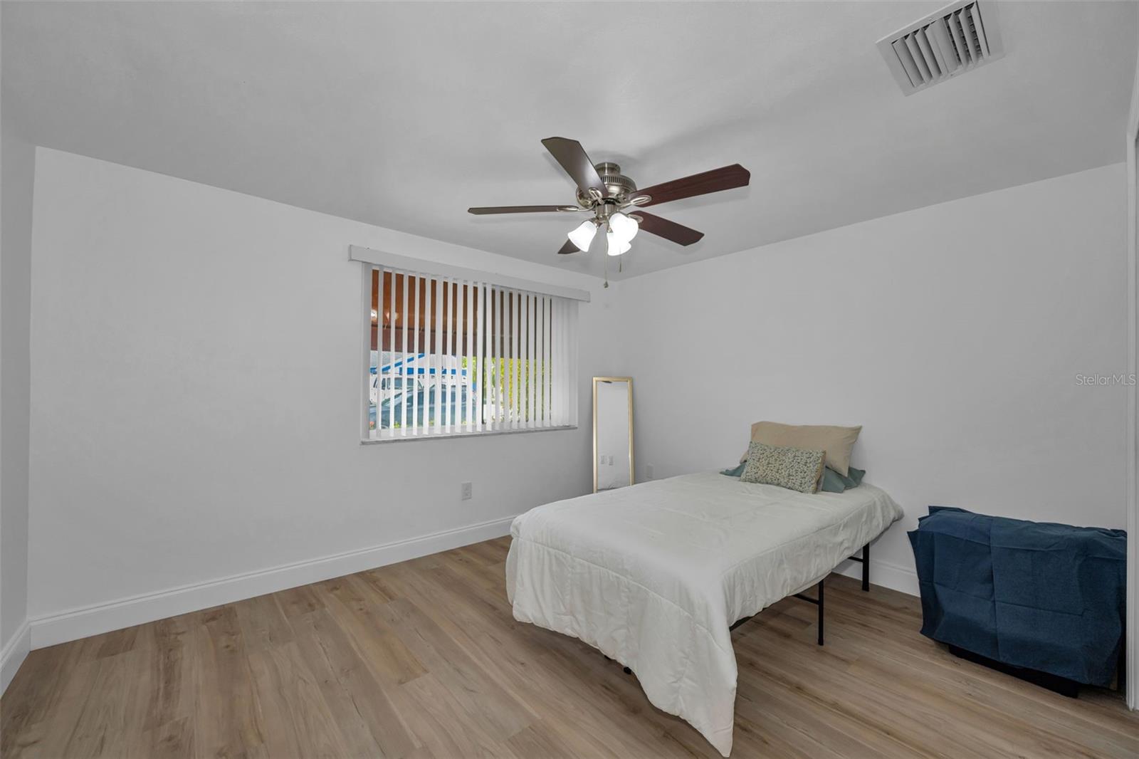 BEACON SQUARE - Residential