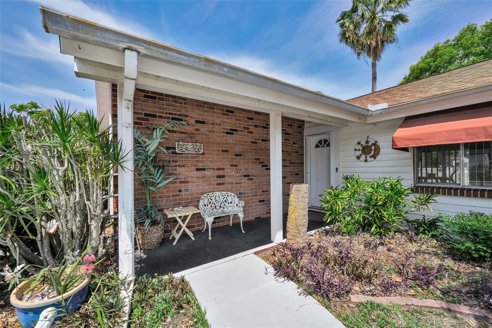 BEACON SQUARE - Residential
