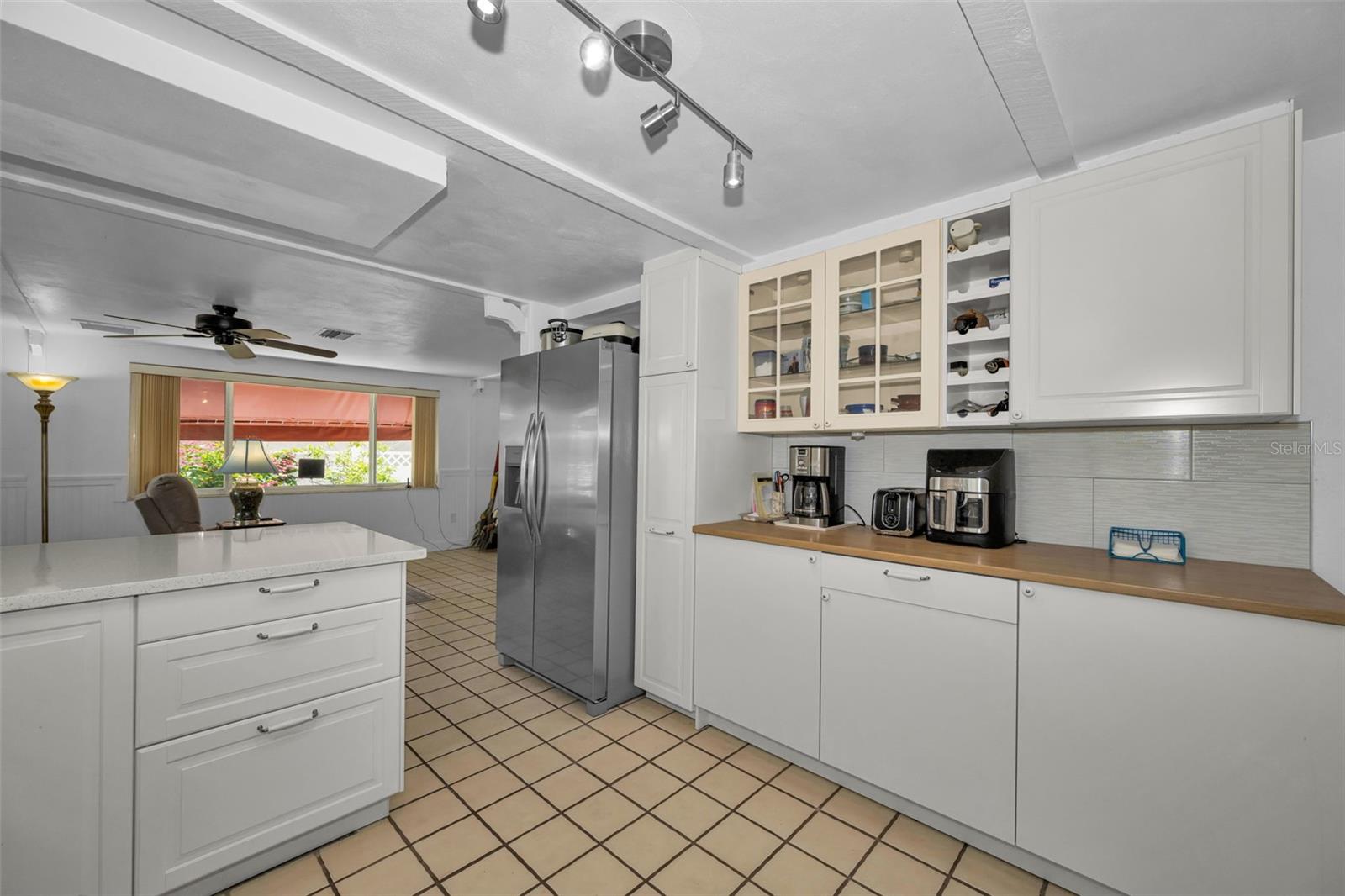 BEACON SQUARE - Residential