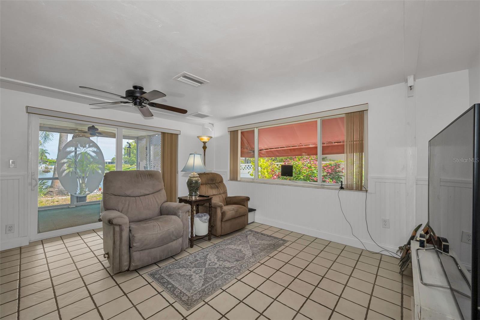 BEACON SQUARE - Residential