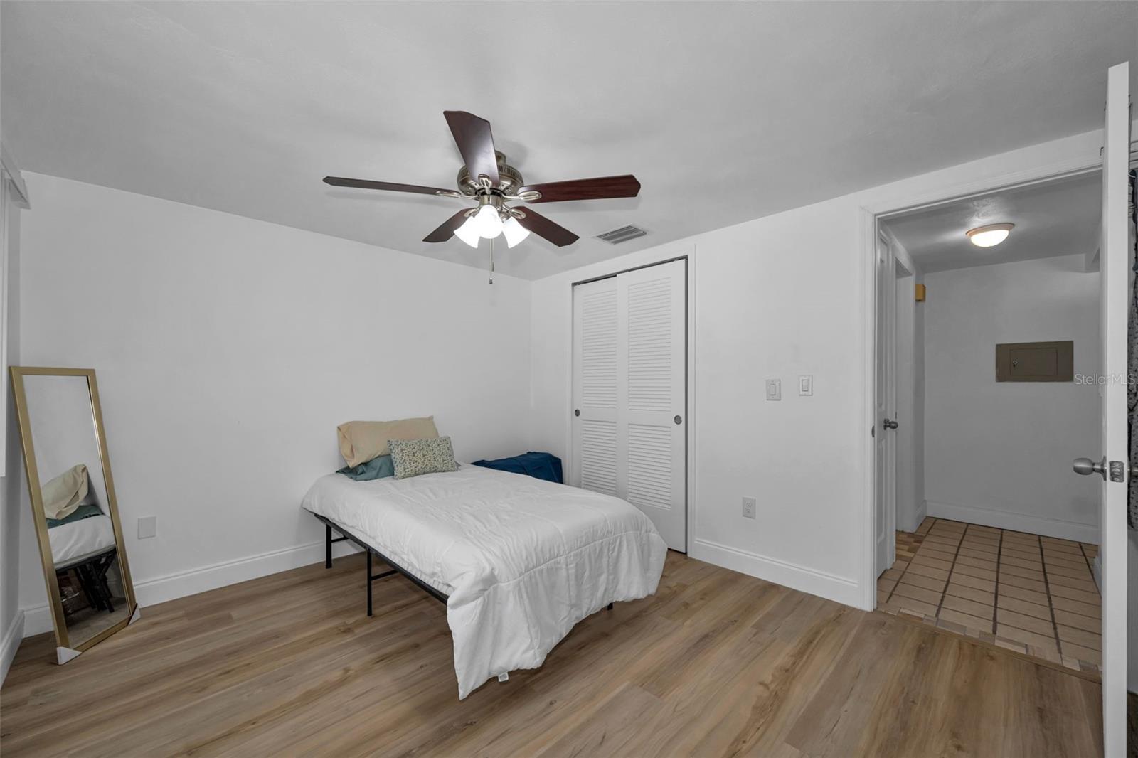 BEACON SQUARE - Residential