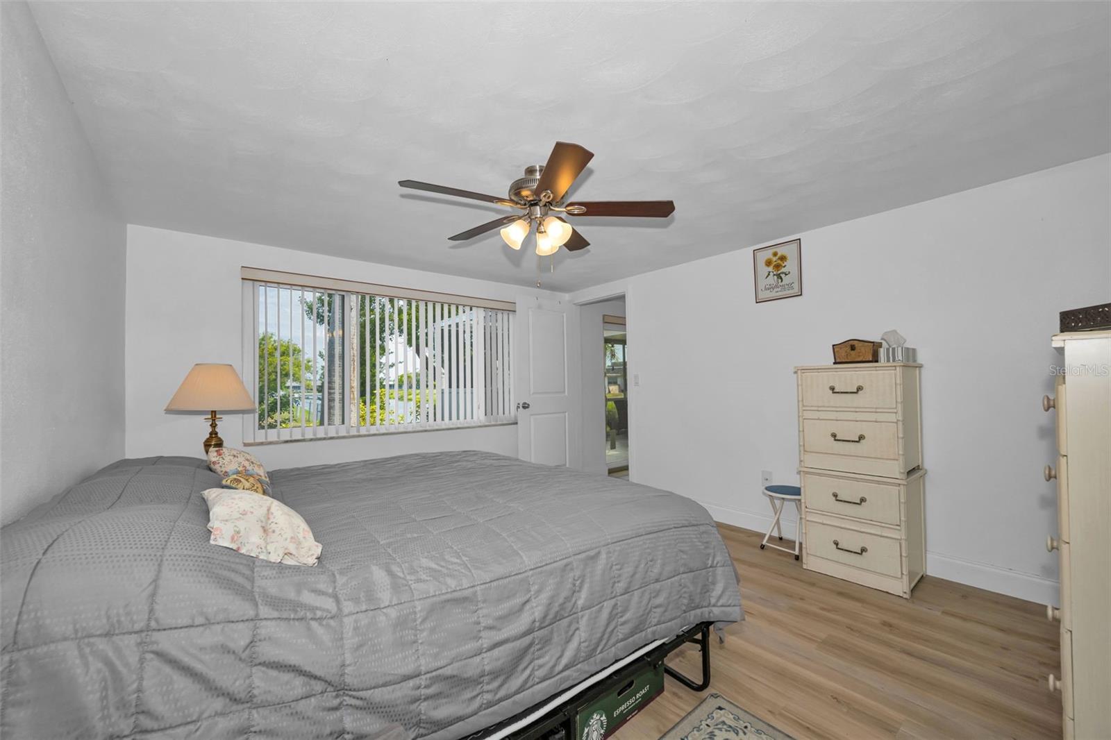 BEACON SQUARE - Residential