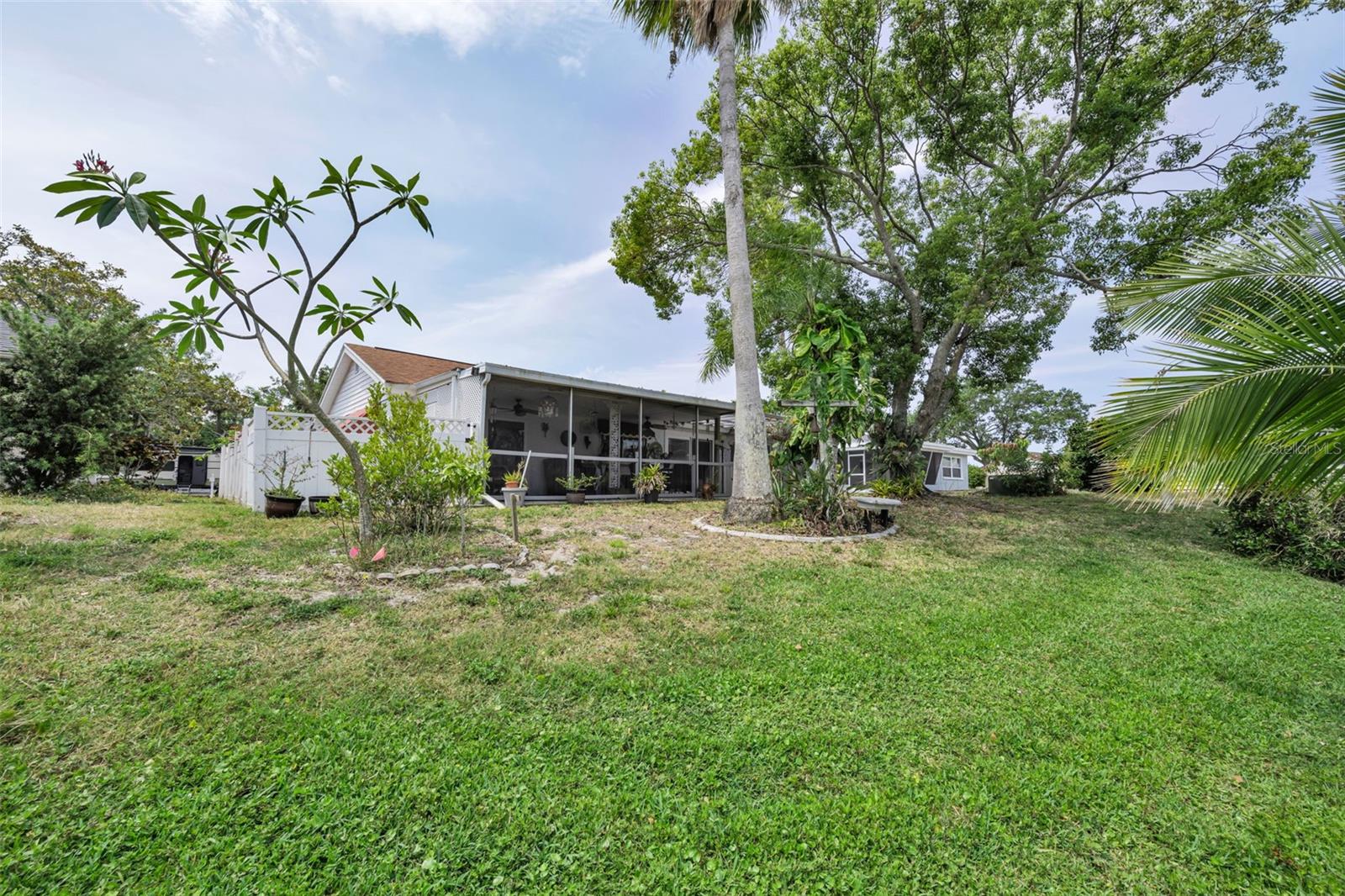 BEACON SQUARE - Residential