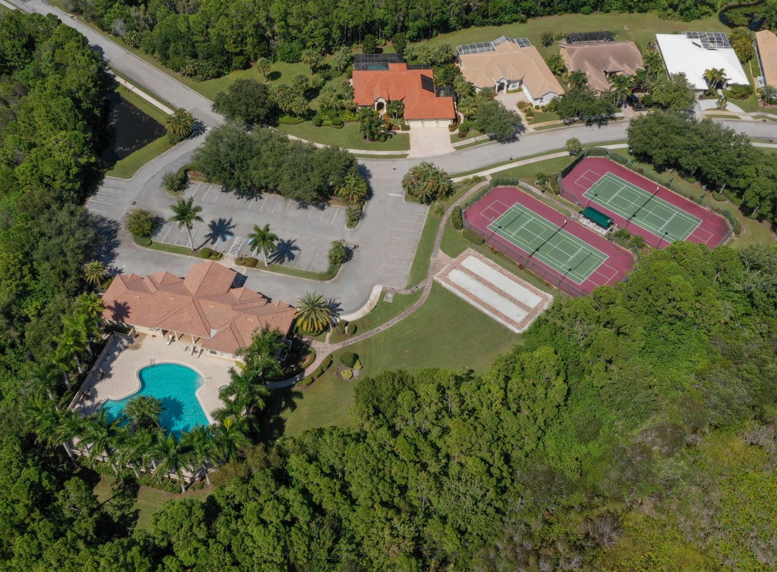 CASA DI AMICI - Residential Lease