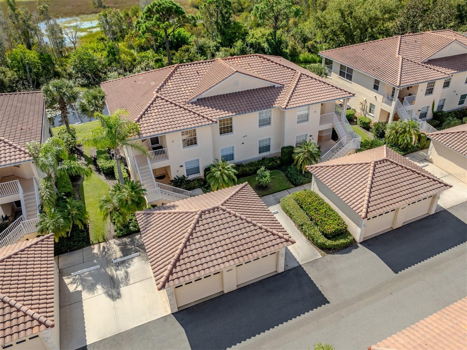 CASA DI AMICI - Residential Lease