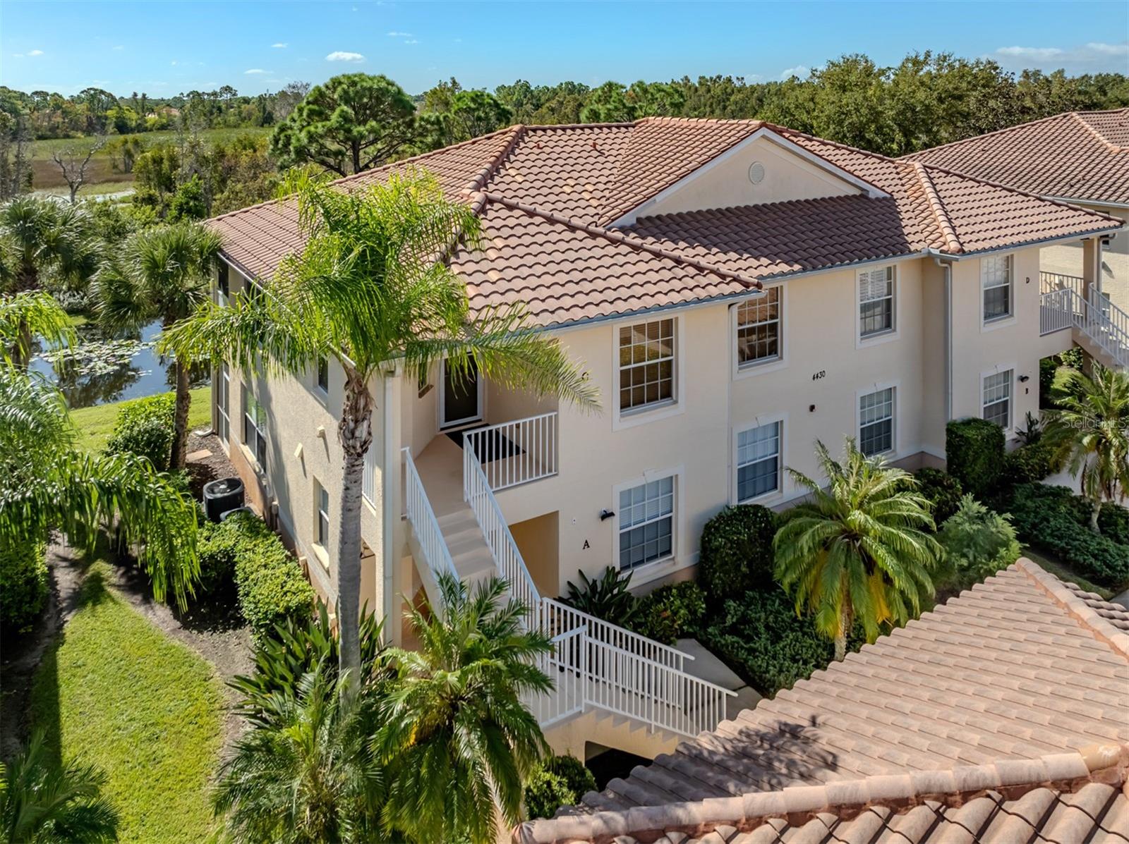 CASA DI AMICI - Residential Lease