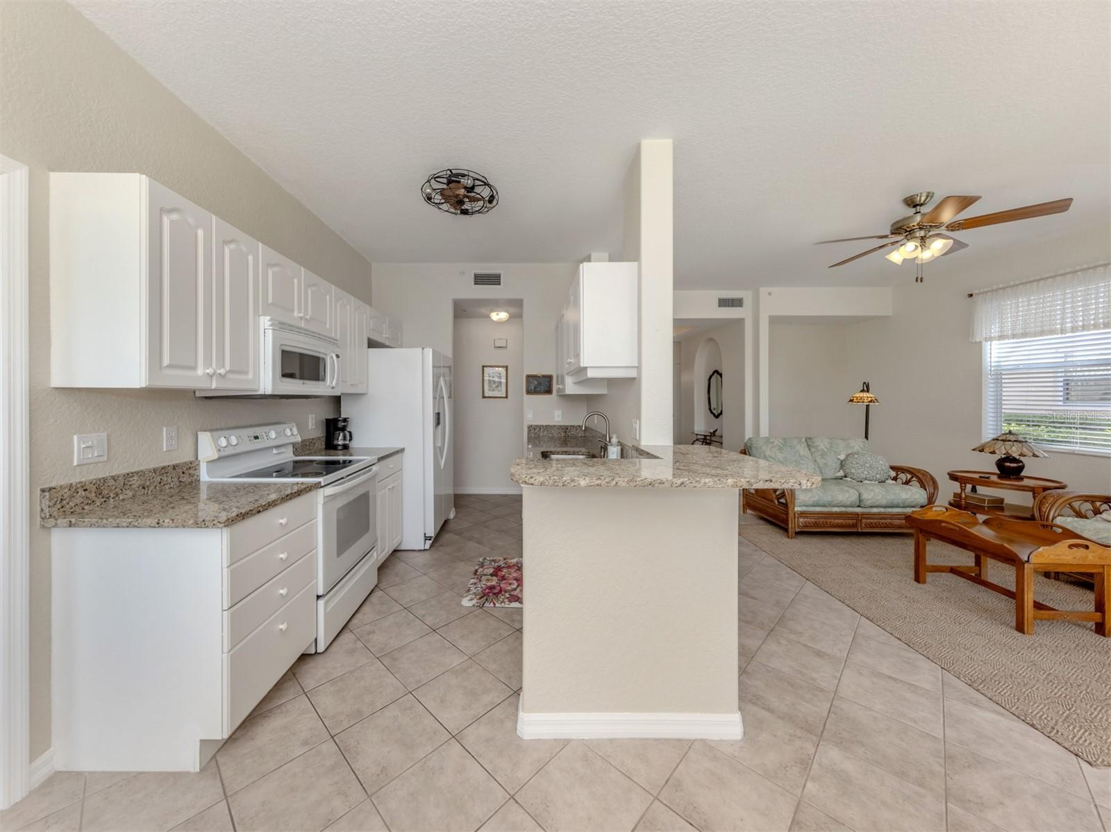 CASA DI AMICI - Residential Lease