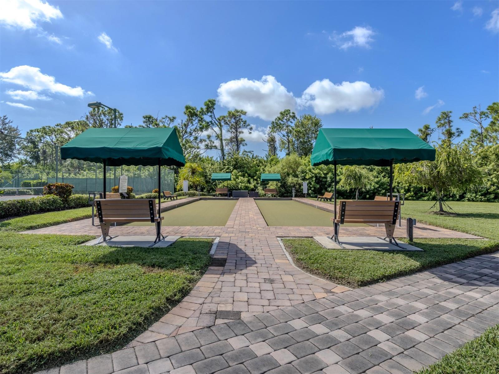 CASA DI AMICI - Residential Lease