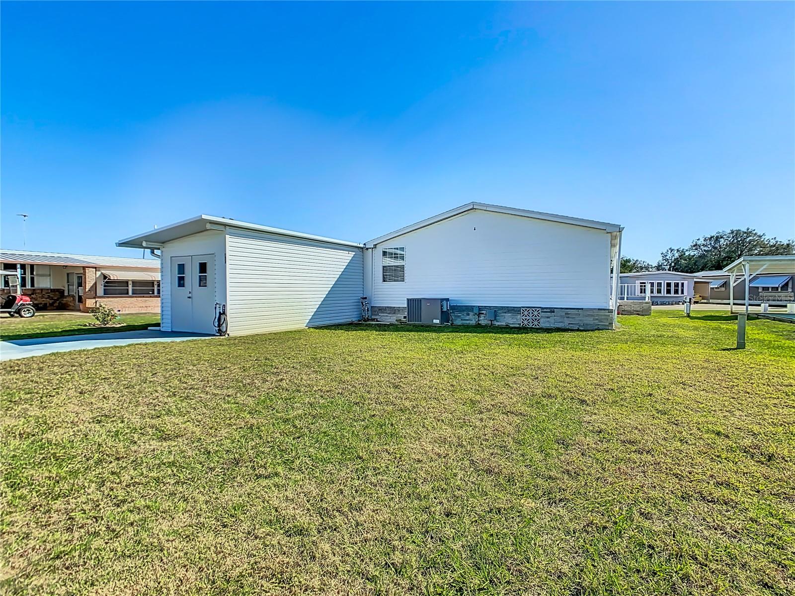 TWIN FOUNTAINS INC A CONDO MHP - Residential